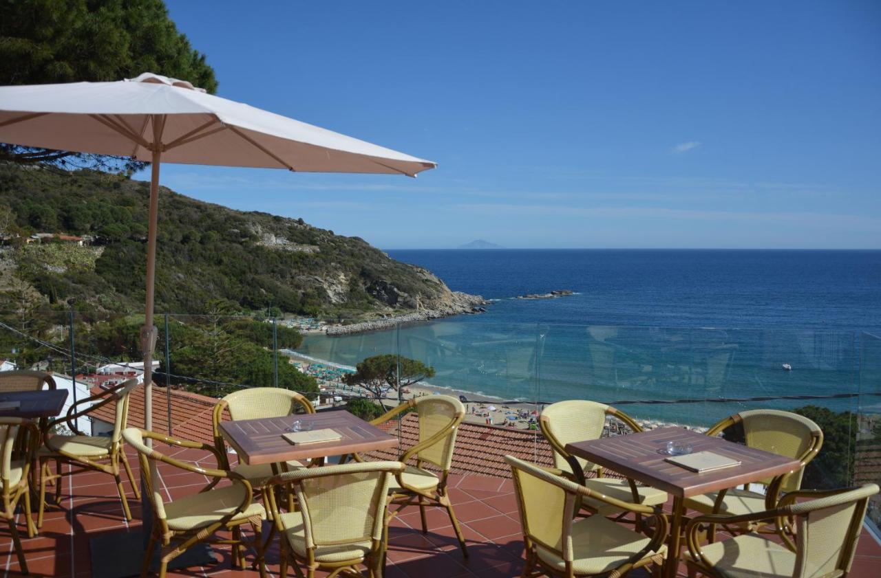 Hotel Baia Imperiale Spiaggia di Cavoli エクステリア 写真